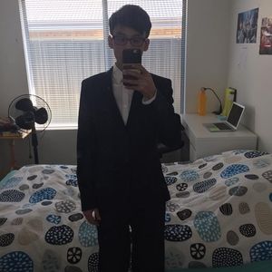 Meet your Posher, Adam